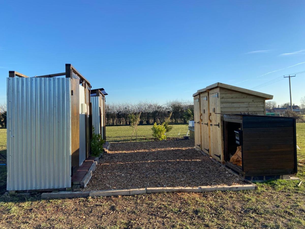 Fen Meadows Glamping - Luxury Cabins And Bell Tents Cambridge  Exterior foto