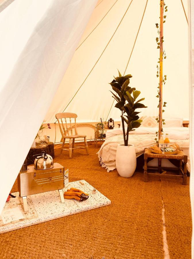 Fen Meadows Glamping - Luxury Cabins And Bell Tents Cambridge  Exterior foto