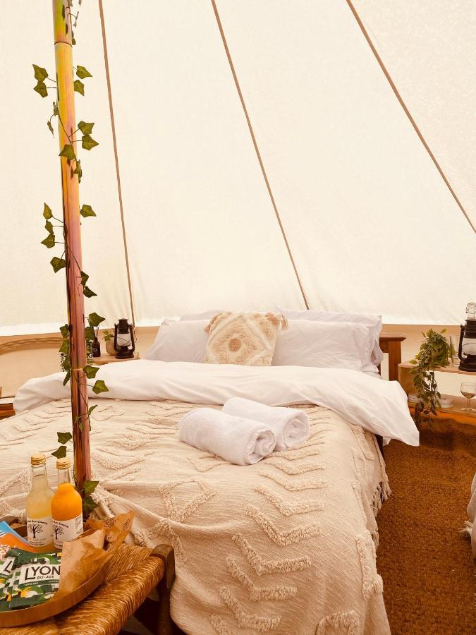 Fen Meadows Glamping - Luxury Cabins And Bell Tents Cambridge  Exterior foto